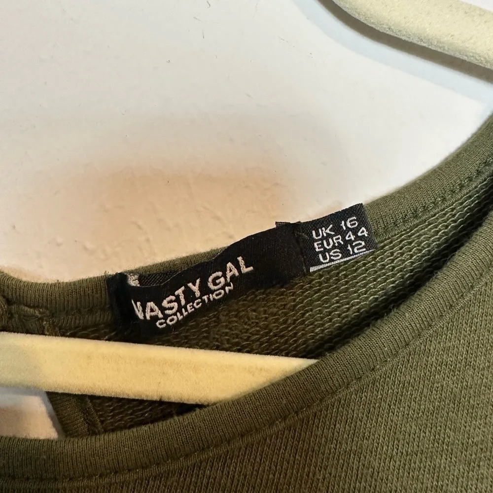 Nasty Gal Olive Green Jogger Romper Loungewear Cotton Blend Size 12 Relaxed - Picture 8 of 9